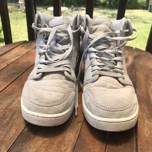 Jordan 1's grey suede